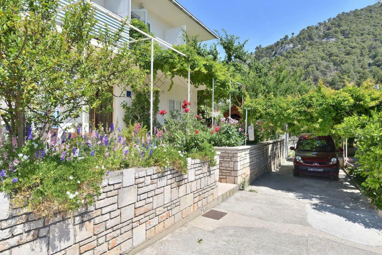 Luka'S House - Zf Hvar ฮวาร์ ภายนอก รูปภาพ