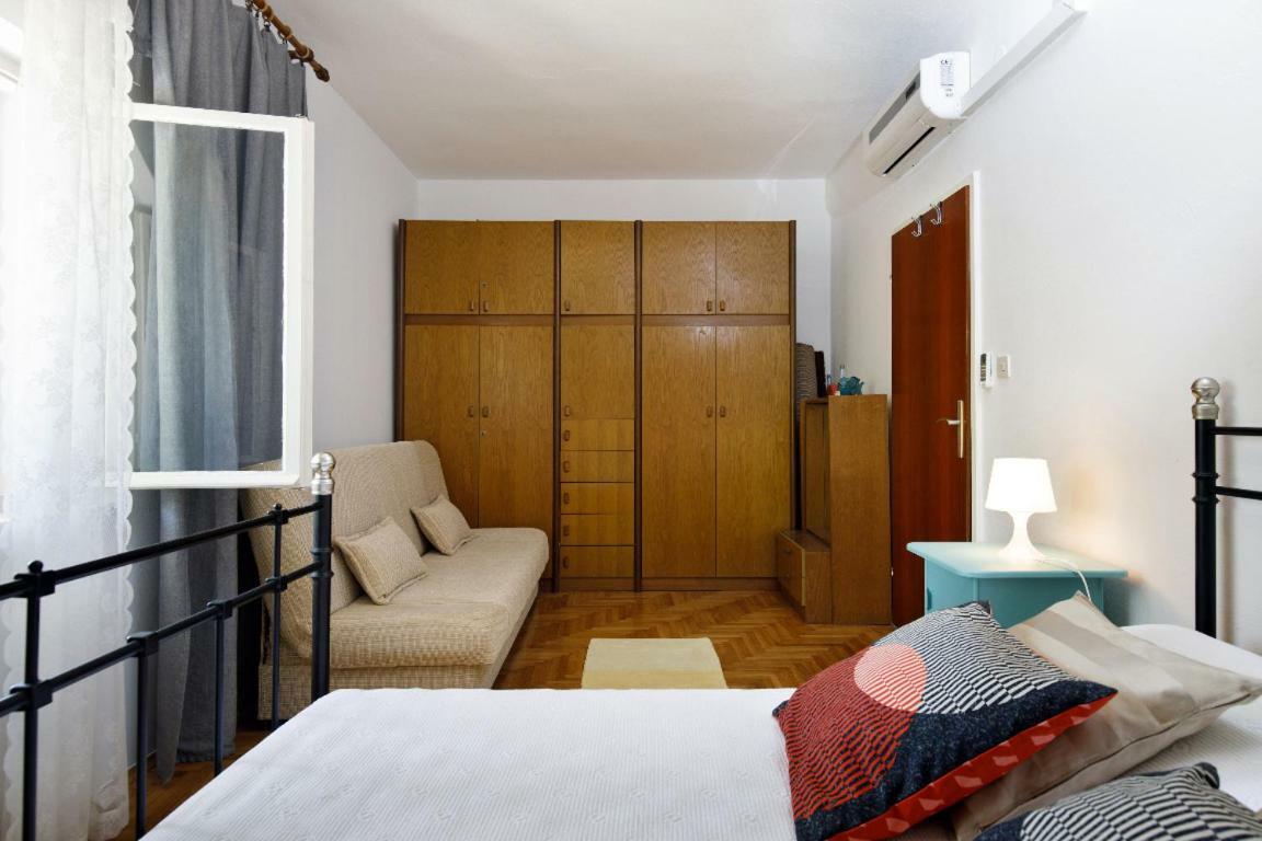 Luka'S House - Zf Hvar ฮวาร์ ภายนอก รูปภาพ