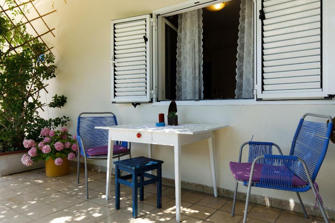 Luka'S House - Zf Hvar ฮวาร์ ภายนอก รูปภาพ