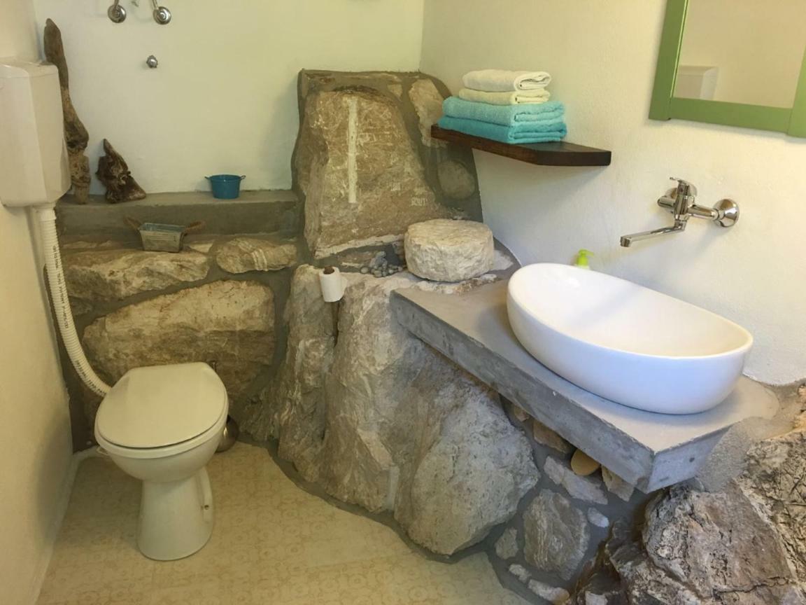 Luka'S House - Zf Hvar ฮวาร์ ภายนอก รูปภาพ