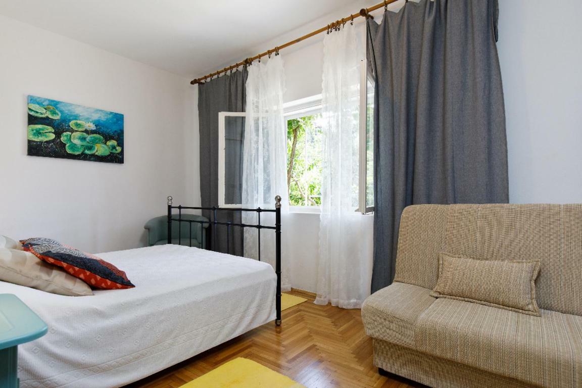 Luka'S House - Zf Hvar ฮวาร์ ภายนอก รูปภาพ