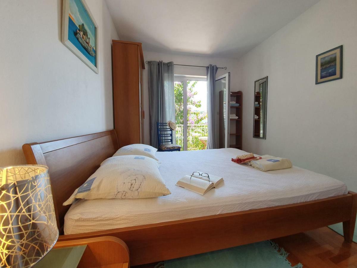 Luka'S House - Zf Hvar ฮวาร์ ภายนอก รูปภาพ