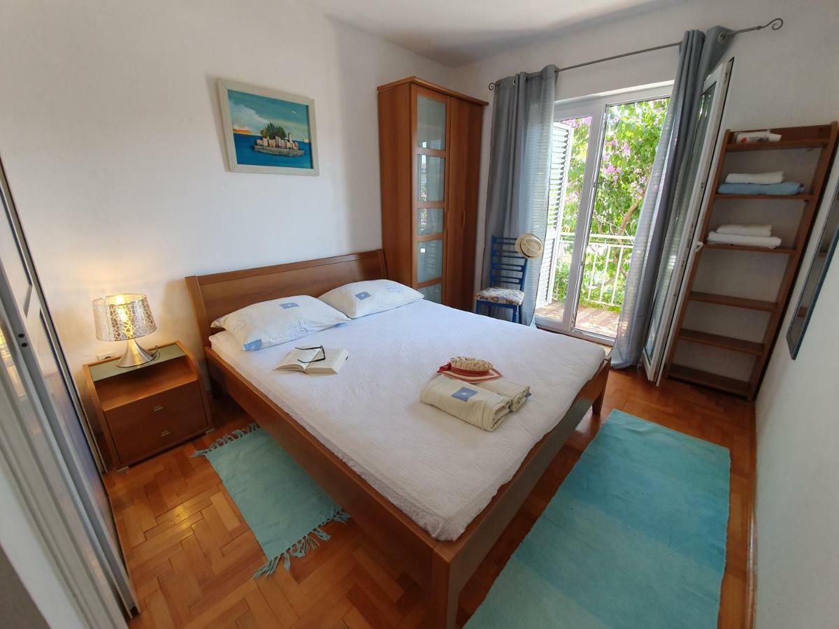 Luka'S House - Zf Hvar ฮวาร์ ภายนอก รูปภาพ